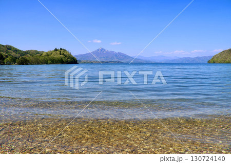 猪苗代湖と磐梯山・中田浜（福島県・会津若松市） 130724140