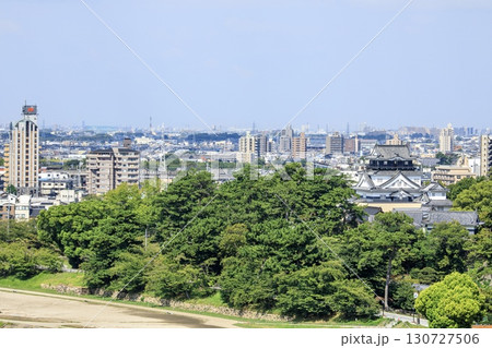 岡崎市、岡崎城と街並み 岡崎市、岡崎城と街並み 130727506