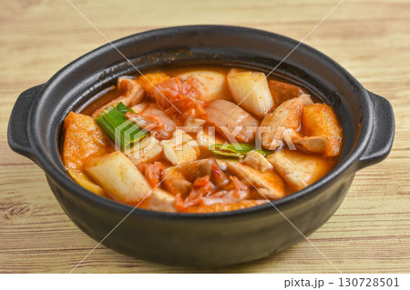 韓国料理スンドゥブチゲ 130728501
