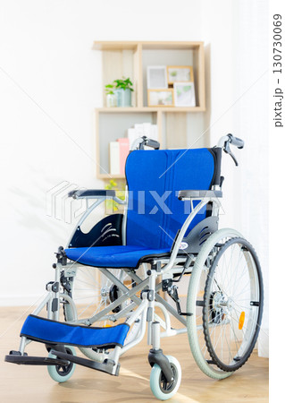 車椅子のある生活 130730069