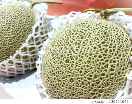 食べ頃に熟したアールスメロン105 130731642