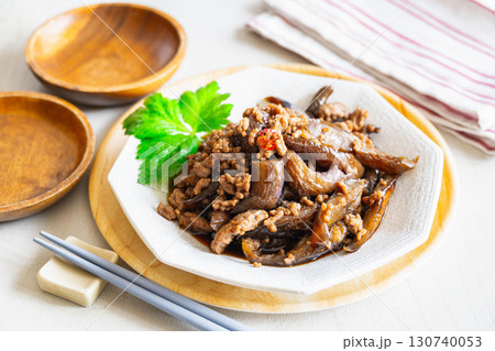 ナスと挽肉の和風炒め 130740053