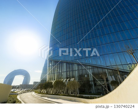 アゼルバイジャン・バクー中心部の高層オフィスビル / Baku, Azerbaijan 130740224
