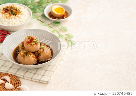 半熟卵 半熟玉子 半熟タマゴ 130740489