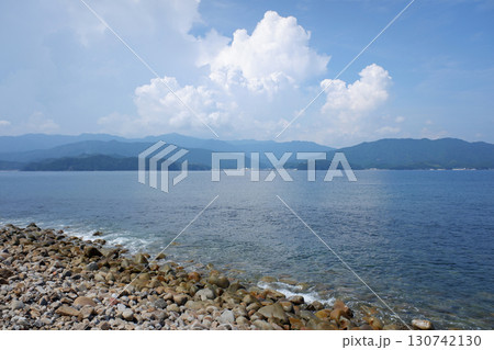 徳島県 出羽島より牟岐港方面の眺望 徳島県 出羽島より牟岐港方面の眺望 130742130