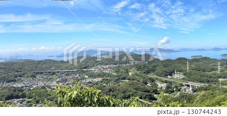 山頂から見た景色　瀬戸内海　龍王山 130744243