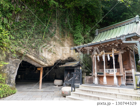銭洗弁財天 宇賀福神社 130744329