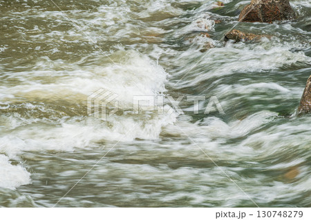 雨後の濁流と化した天野川 大阪府枚方市 雨後の濁流と化した天野川 大阪府枚方市 130748279