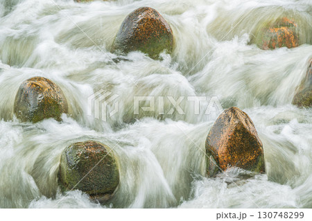 雨後の濁流と化した天野川 大阪府枚方市 雨後の濁流と化した天野川 大阪府枚方市 130748299