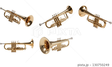 白い背景のトランペット 130750249