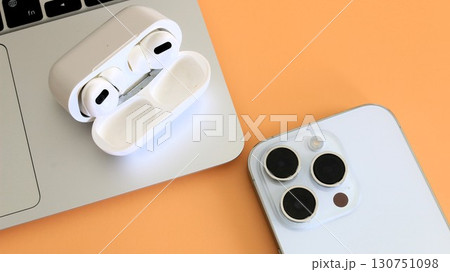 デジタルデバイス　モバイルデバイス　16:9 130751098