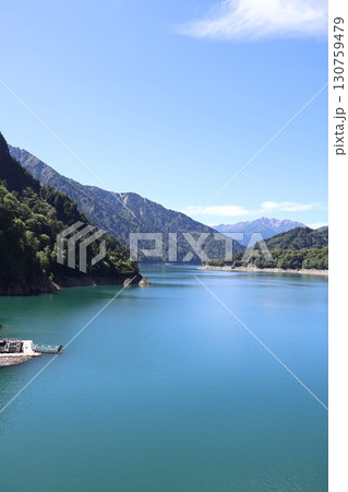 北陸地方屈指の人造湖・黒部湖 130759479