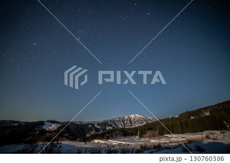 冬の別宮の棚田と氷ノ山 冬の別宮の棚田と氷ノ山 130760386