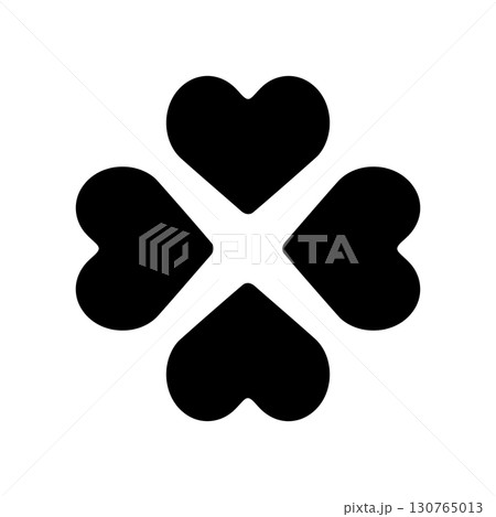 四つ葉のクローバーのアイコンイラスト 130765013