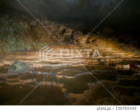 秋芳洞内部の千枚皿 秋芳洞内部の千枚皿 130765439