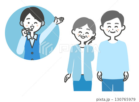 笑顔の年配男女とウインクするオペレーター女性 笑顔の年配男女とウインクするオペレーター女性 130765979