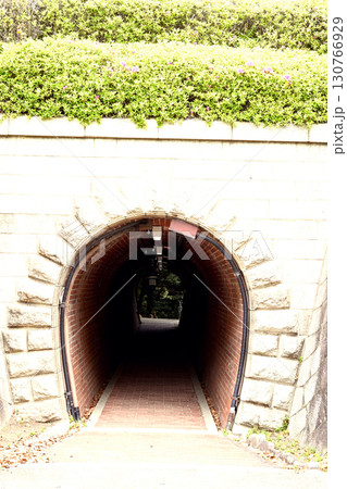 初夏の神戸離宮公園 初夏の神戸離宮公園 130766929