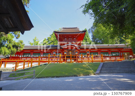 奈良県にある世界遺産 春日大社の本殿 130767909