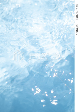 キラキラ水面　夏色のイメージ 130769330