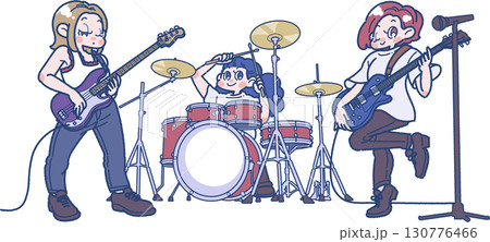 ギターとベースとドラムを演奏するバンドの女性たちのイラスト 130776466