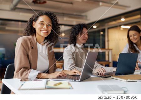 The concept of Collaborative Teamwork in a Modern Office Environment is crucial for success The concept of Collaborative Teamwork in a Modern Office Environment is crucial for success 130780950