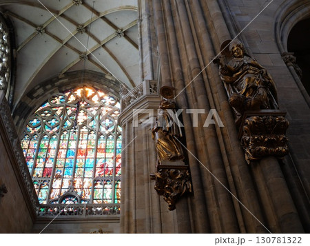 プラハ城の聖ヴィート大聖堂 130781322