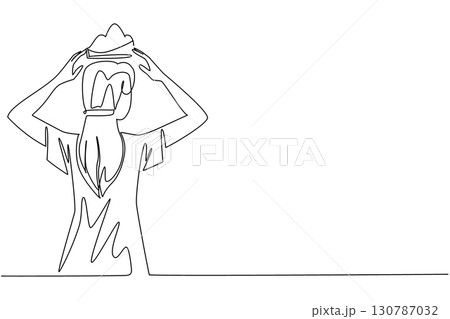 Single continuous line drawing a woman dressed in casual clothes puts a crown on her head for herself. Raise the level with success. Award. Reward Yourself Day. One line design vector illustration 130787032