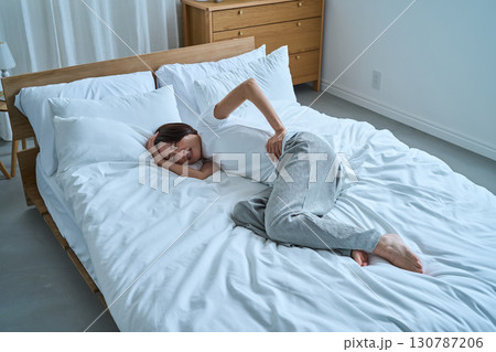 朝の憂鬱 130787206