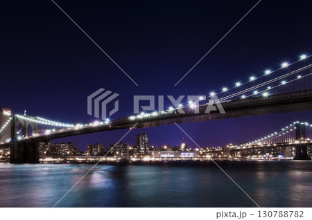 ニューヨークの夜景　 130788782