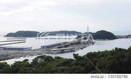 浜田漁港の眺め 130788796