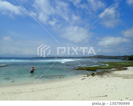 インドネシア　レンボンガン島 130790999