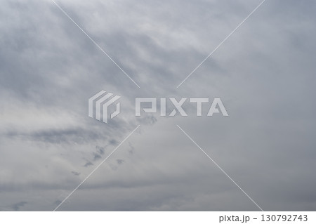 曇り空 雨空 雨の日 天気 秋雨 9月 イメージ 曇り空 雨空 雨の日 天気 秋雨 9月 イメージ 130792743
