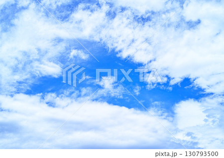青空と雲イメージ 130793500