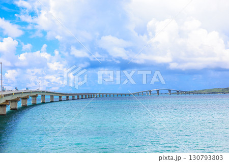 9月の宮古島　伊良部大橋 130793803
