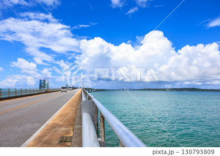 9月の宮古島　伊良部大橋 130793809