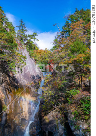 【滝素材】秋の昇仙峡・仙娥滝と虹【山梨県】 【滝素材】秋の昇仙峡・仙娥滝と虹【山梨県】 130793893