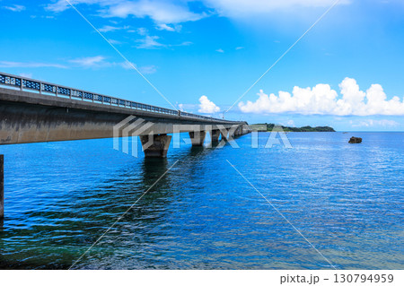 宮古島観光スポット　池間大橋（9月撮影） 130794959