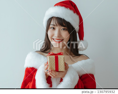 可愛いサンタさん 130795932
