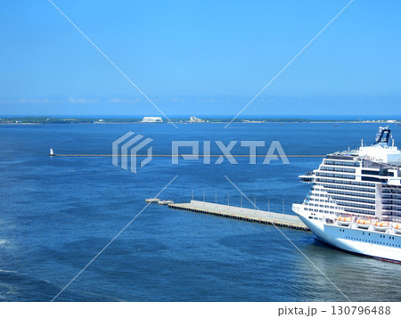 博多湾から玄界灘を望む風景 博多湾から玄界灘を望む風景 130796488