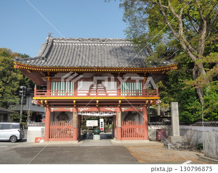 四国八十八ヶ所霊場 第二番札所 極楽寺 山門(仁王門) 130796875