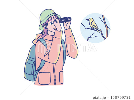 双眼鏡を持ってバードウォッチングをする若い女性 130799751