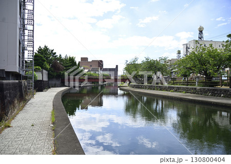 米子市内を散策する 130800404