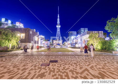名古屋市、ヒサヤオオドオリパークと中部電力ミライタワーの夜景 130802529