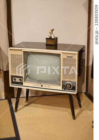 レトロなテレビ 130803939