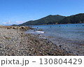 砂浜から見える高知県大月町柏島のさざなみ 130804429