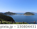 高知県大月町にある一切休憩所から見える柏島の風景 130804431