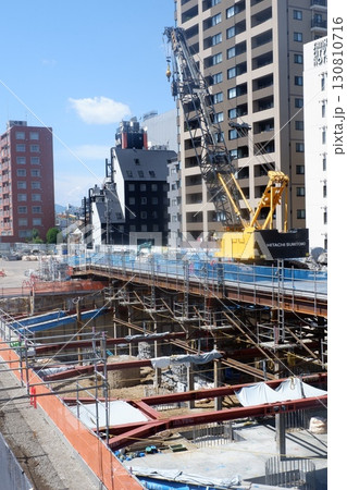 大規模工事現場 大規模工事現場 130810716