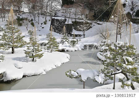 金沢城 冬の玉泉院 金沢城 冬の玉泉院 130811917