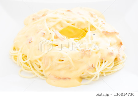 おいしい生卵のせカルボナーラパスタ おいしい生卵のせカルボナーラパスタ 130814730