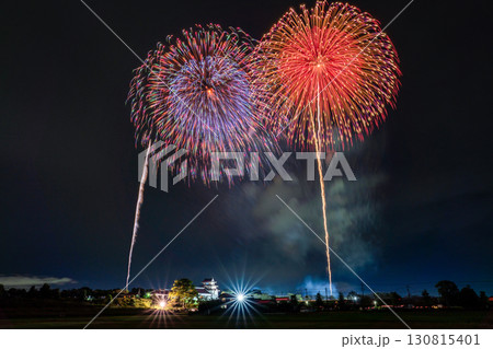 《千葉県》利根川花火大会と関宿城・千葉県野田市側から撮影 《千葉県》利根川花火大会と関宿城・千葉県野田市側から撮影 130815401